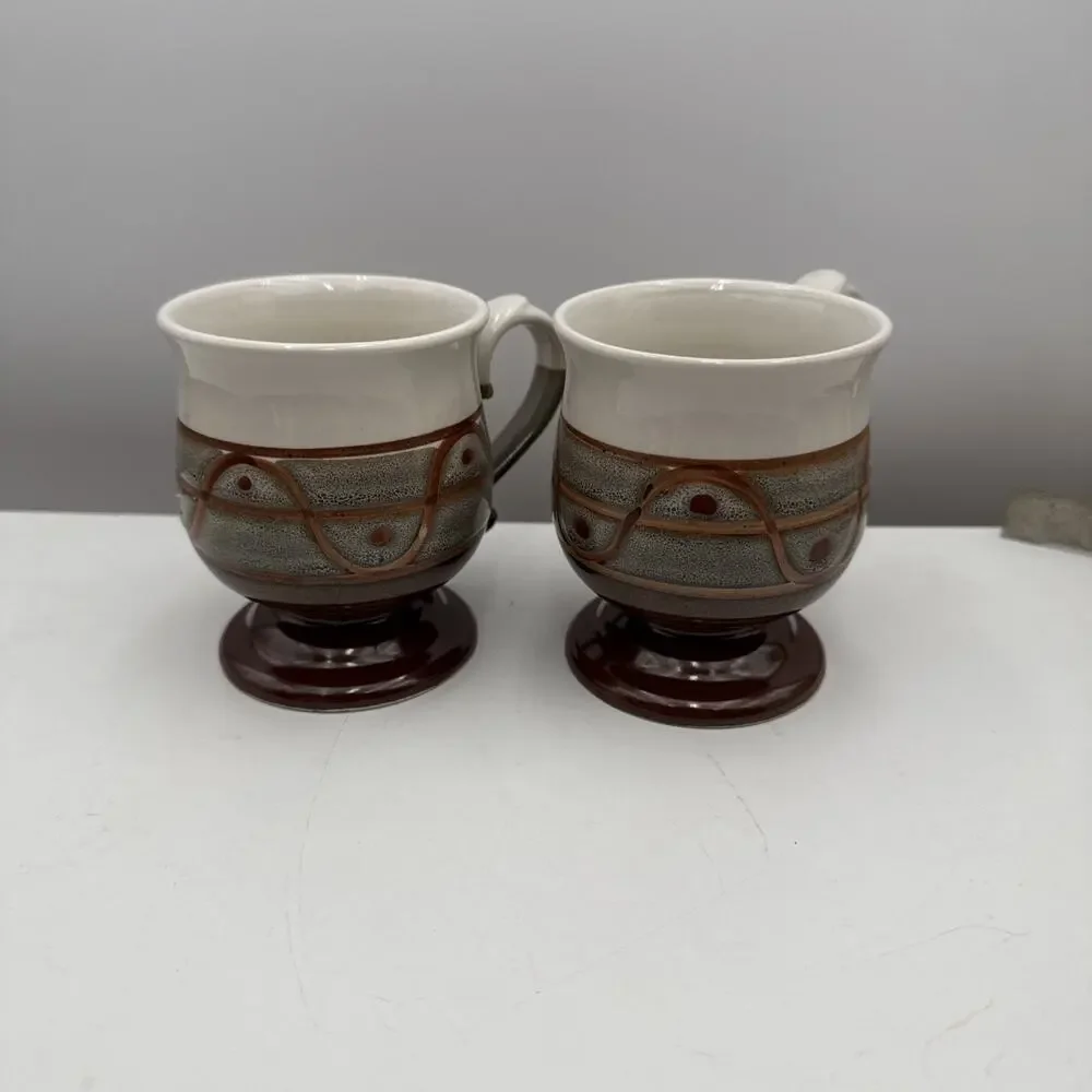 2 Vtg Stoneware Pottery Glaze Footed Brown & Greenish Gray Studio Clay Mugs Read